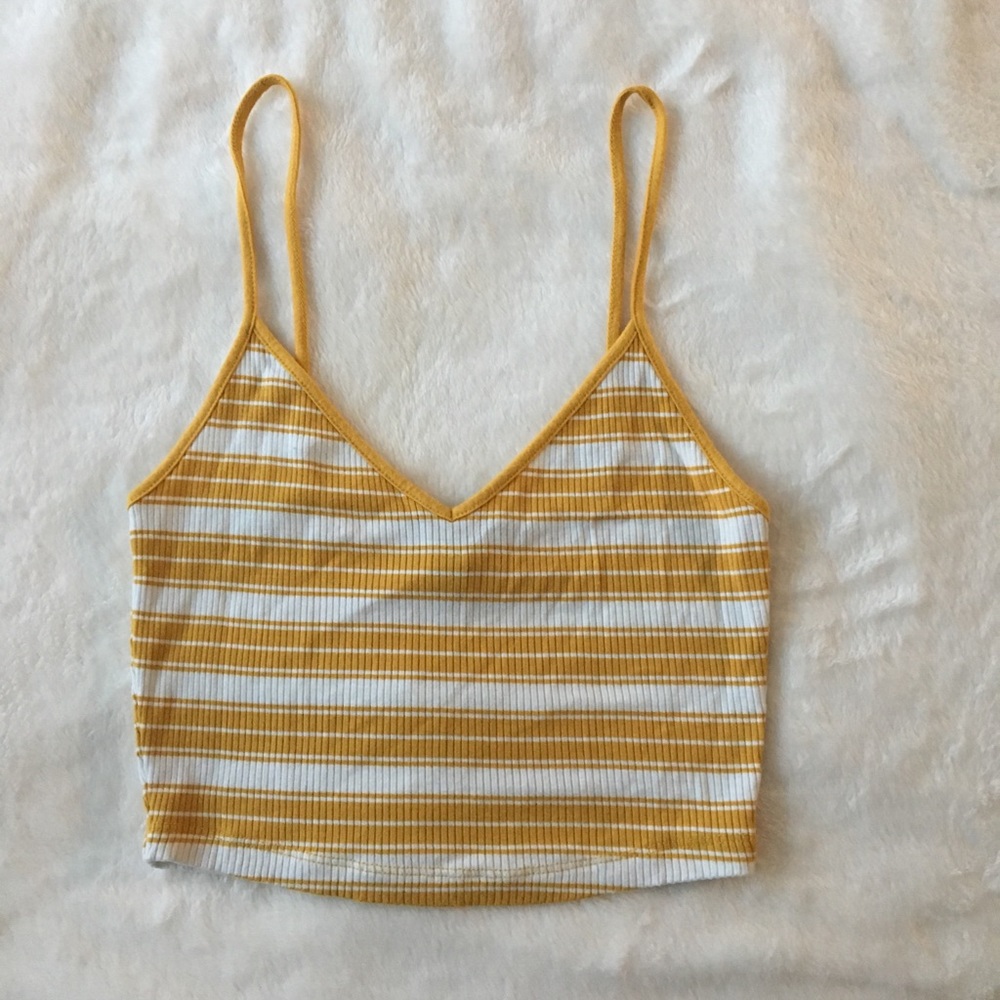❌ SOLD ON VINTED❌ spaghetti strap crop top